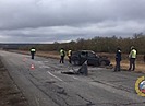 На видео сняли место ДТП с погибшим водителем ВАЗа под Волгоградом