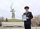 Волгоградские полицейские почтили память героев в акции «С нами Победа»