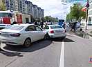 В центре Волгограда на проспекте Ленина загорелся УАЗ после ДТП